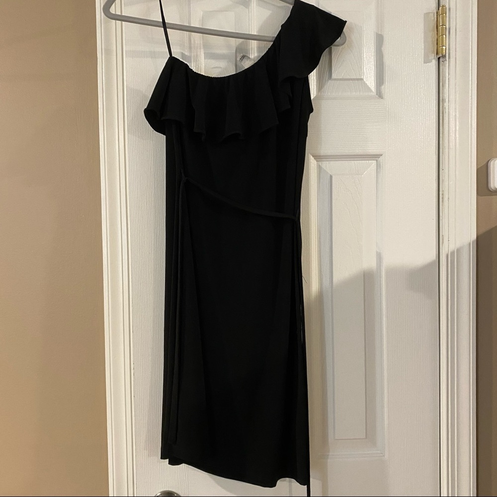 Kenneth Cole one shoulder “Little Black Dress” XS